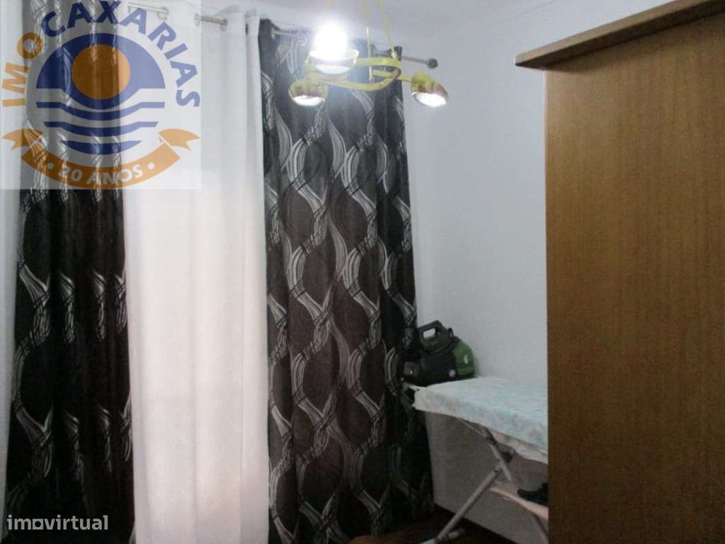 Moradia Bi-Familiar com Elevado Potencial de Construção - Grande imagem: 5/8