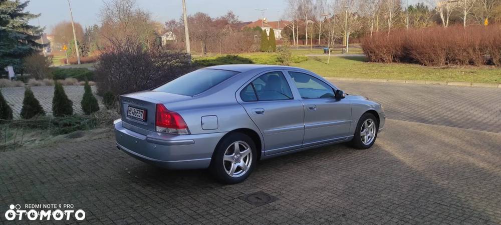 Volvo S60 2.4D Diament - 17