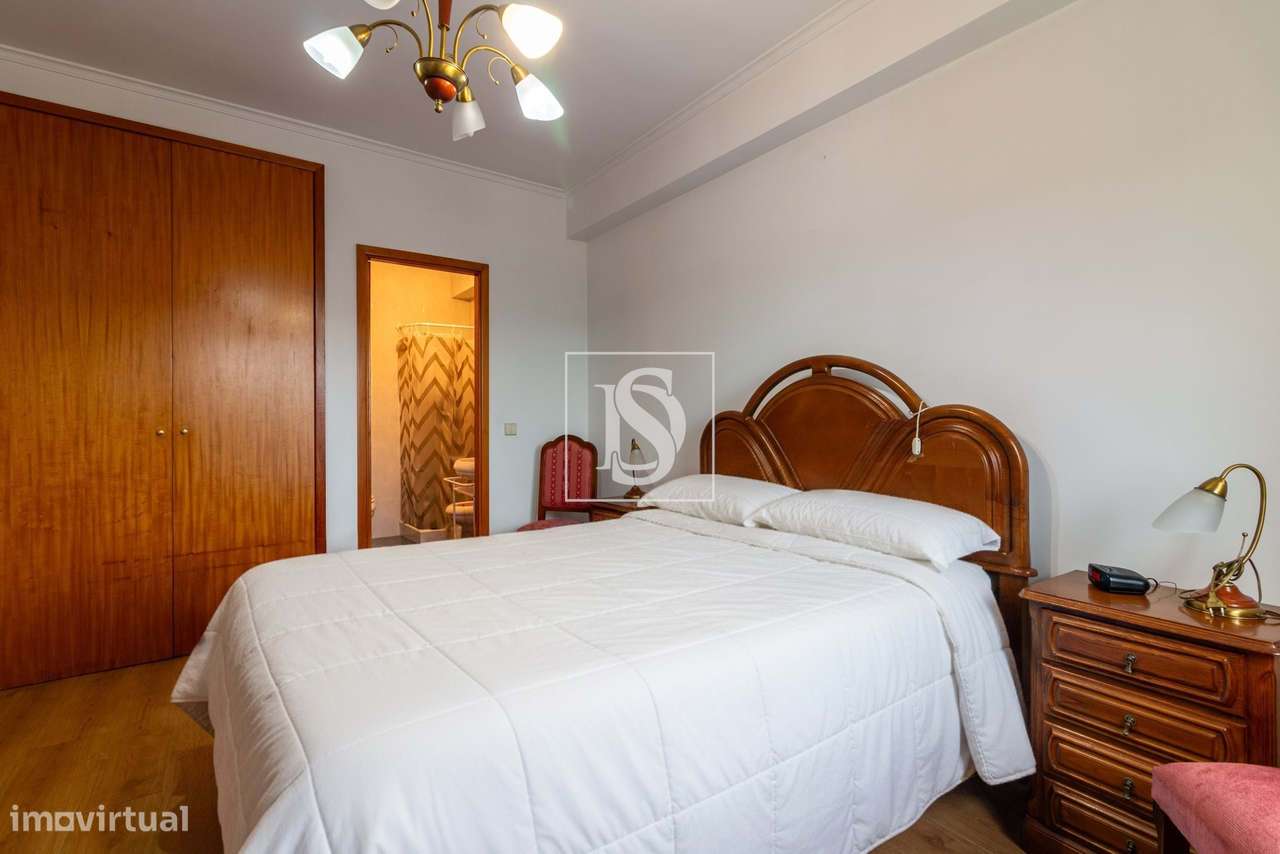 Apartamento T3 em Lamaçães – Braga | Prédio com Obras Estruturais Já A-16