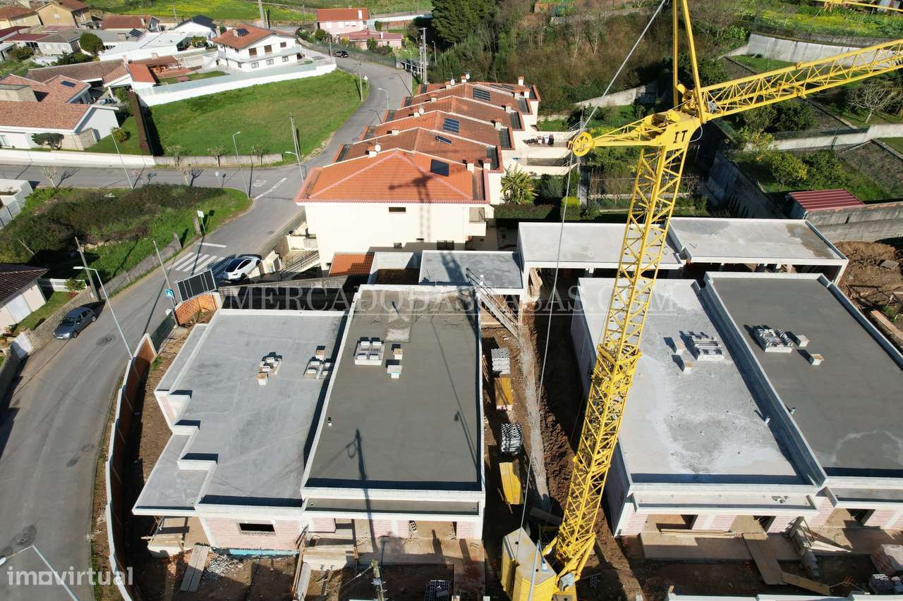 Moradia térrea T3, fantástica exposição solar-12