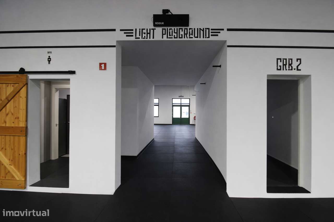 Espaço comercial em Avelãs de Caminho para venda-10