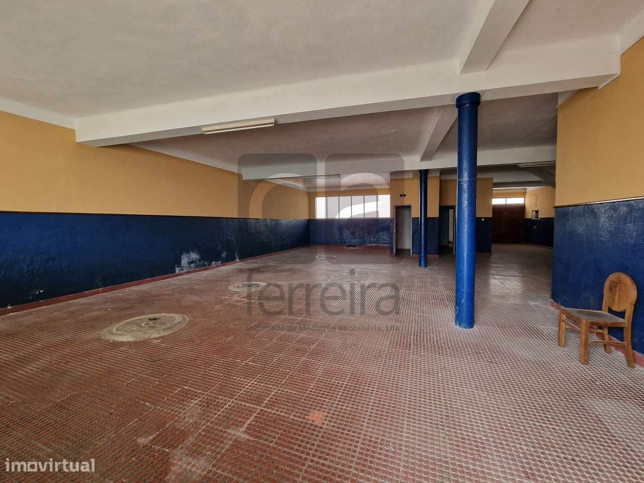 Moradia T4+2 em Almeirim com garagem e quintal-36