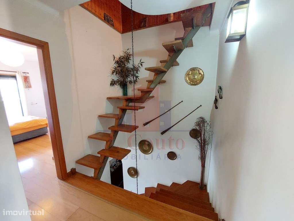 Apartamento T4+1 duplex em Caldas da Rainha-24