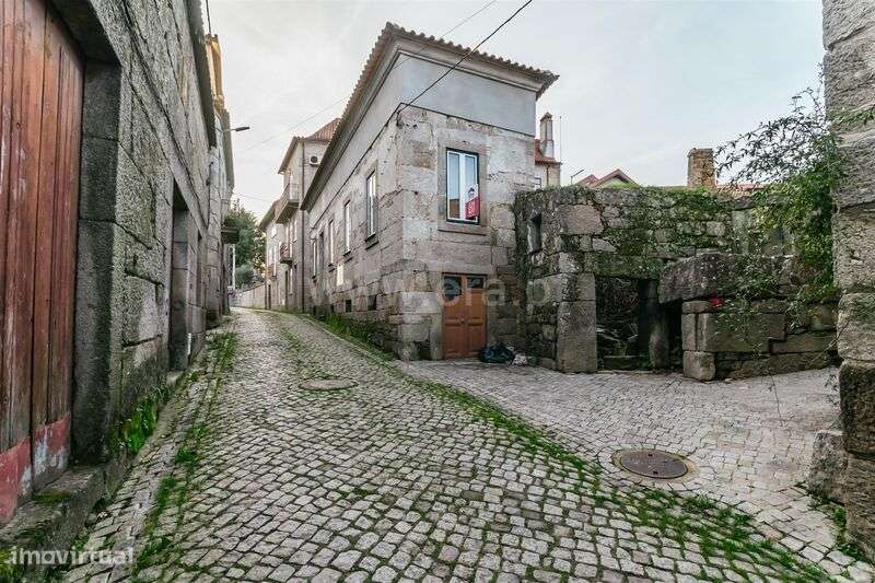 Moradia / Gouveia, Rio Torto e Lagarinhos - Grande imagem: 2/16
