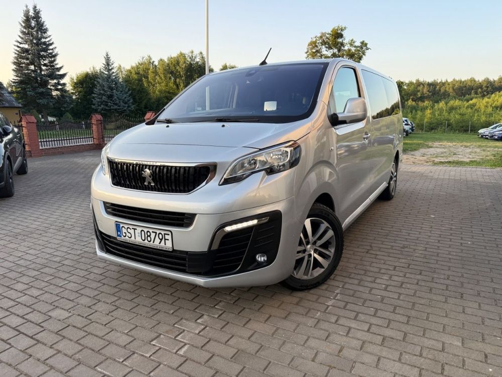 Peugeot Traveller 2017