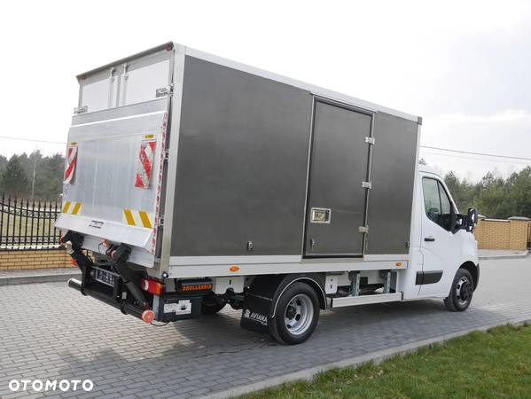 Renault Master Chłodnia + Winda DMC 4500kg - 7