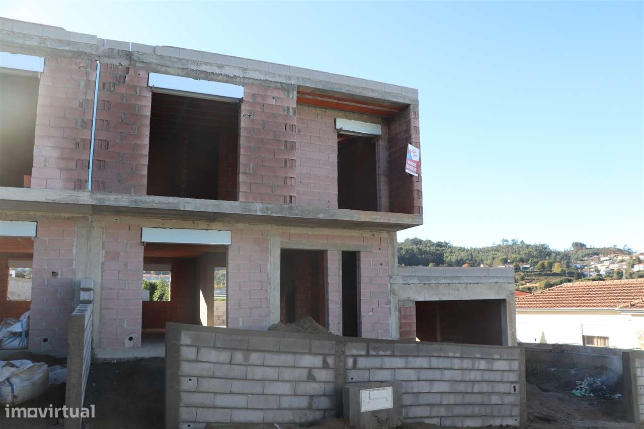 Moradia Geminada T2 Venda em Revinhade,Felgueiras - Grande imagem: 4/25
