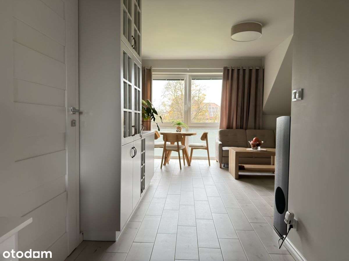 Dwupoziomowe przytulne mieszkanie, z ogrodem-4