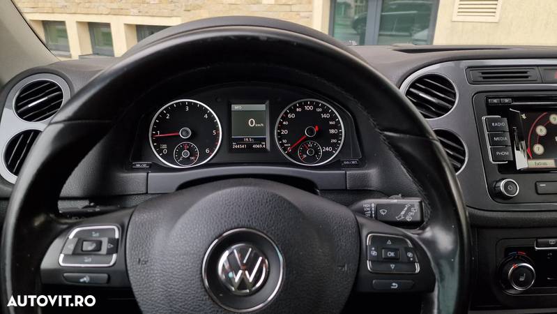 Volkswagen Tiguan 2.0 TDI DPF 4Motion BlueMotion Technology DSG Track & Style - 10