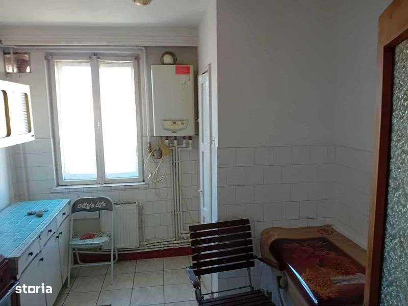 Ap 2 cam Aleea Ulmilor troita 50mp etaj 4 centrala termopan - Imagine principală: 4/8