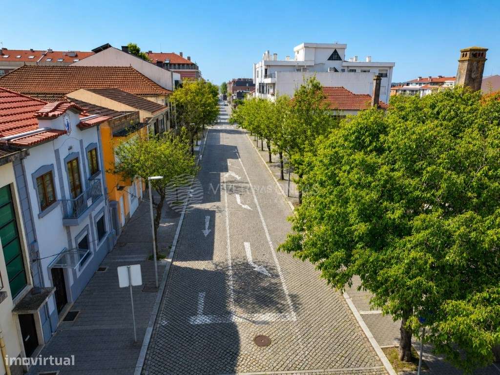 Andar de moradia T3 com áreas Amplas | Terraço | Espinho | Junto ao...-35