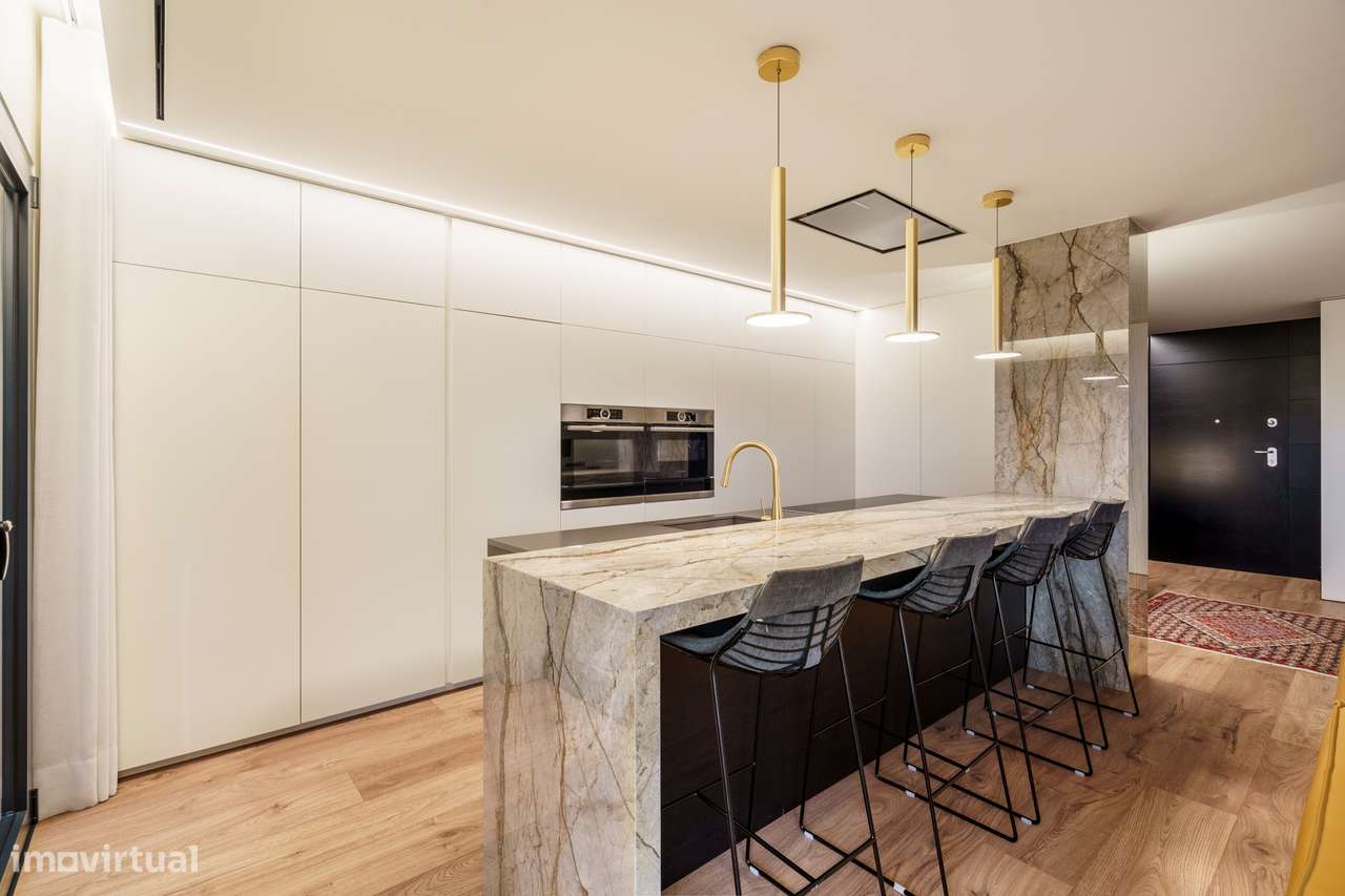 Elegante apartamento T3 em condomínio fechado na encosta do Bom Jesus-18