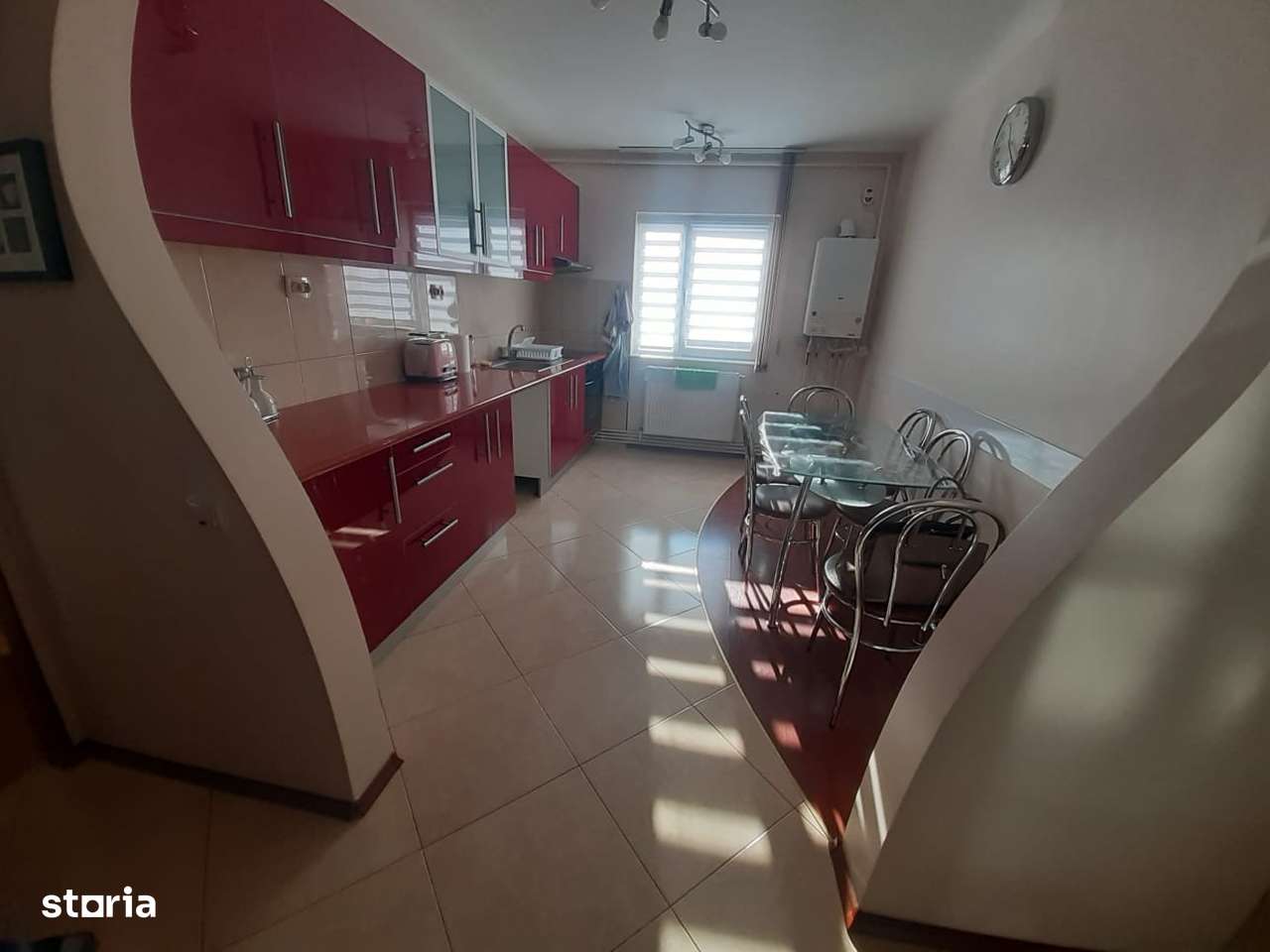 Bd-dul Regele Ferdinand, 2 camere, etaj 2, utilat-0