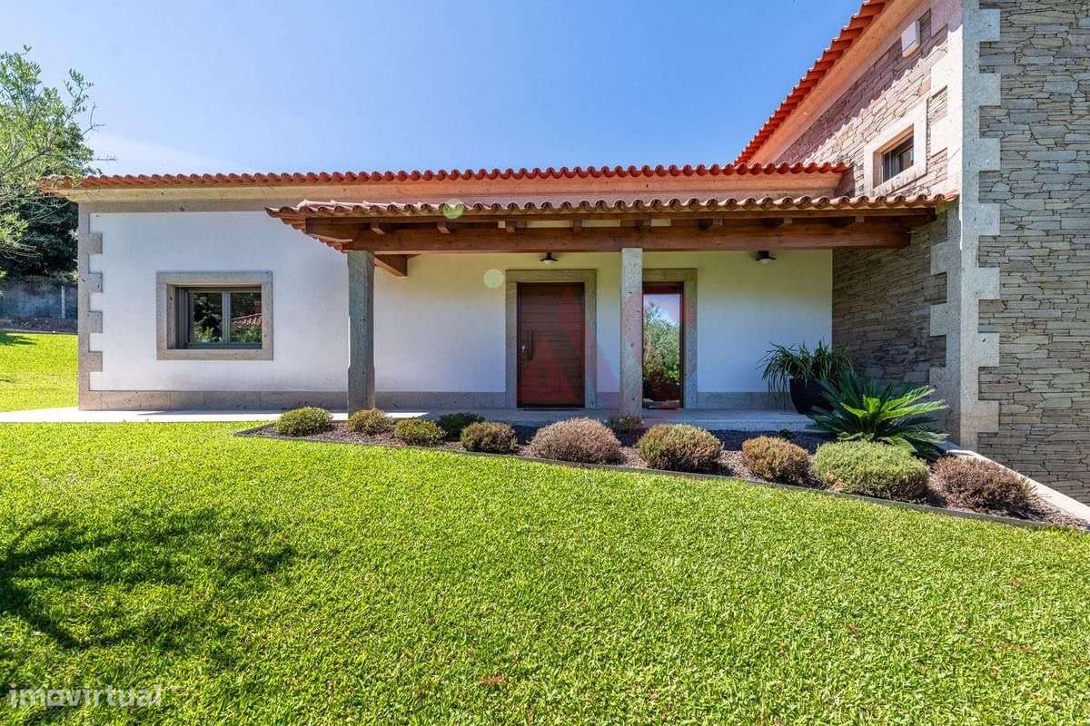 Moradia com 4 Suítes e Piscina | Queijada | Ponte de Lima - Grande imagem: 5/44