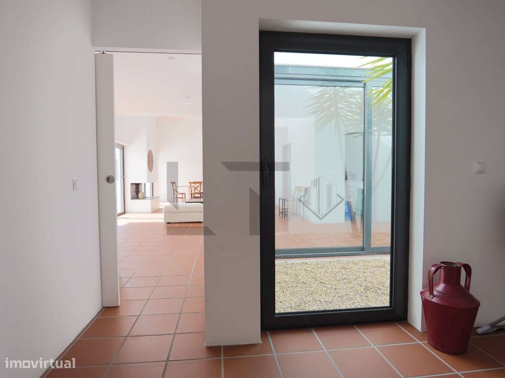 Moradia V4 com Piscina para Venda na Comporta-33