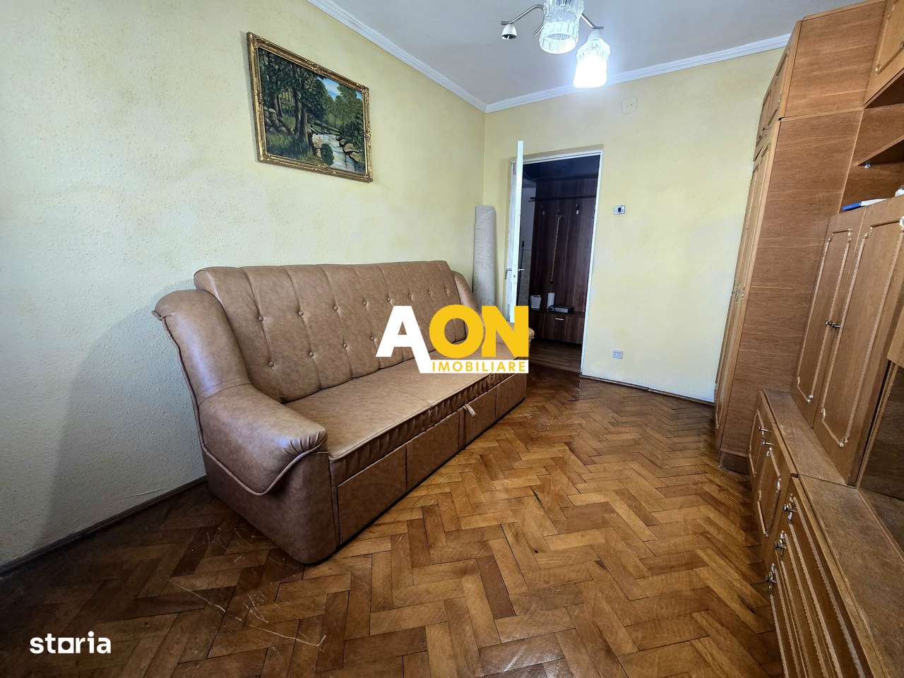 Apartament 3 Camere, 2 Bai, 2 Balcoane, Zona Cetate-8