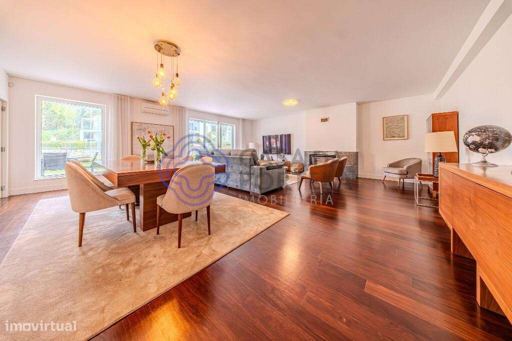 Apartamento Duplex T5 de Luxo com Terraço, Piscina e Garagem – Estoril-8