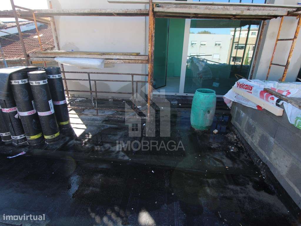 Venda Apartamento T2Cobertura com Terraço Novo, em Real, Braga-19