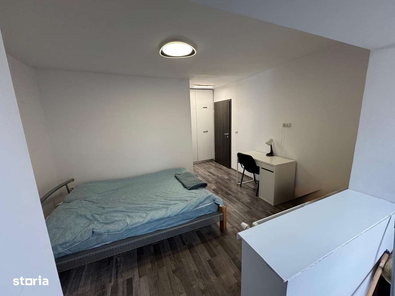Apartament cu 4 camere garaj-4