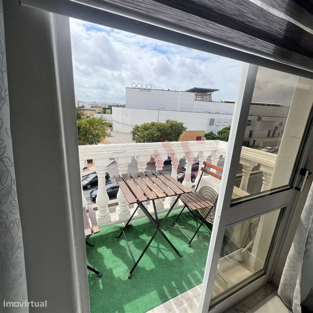 Apartamento T2 Remodelado – Pronto a Habitar em Portimão Com Licença A - Grande imagem: 4/18