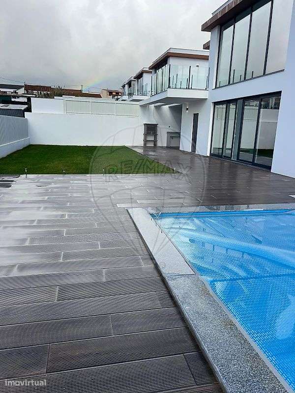 Moradia T4 para venda - Grande imagem: 2/38