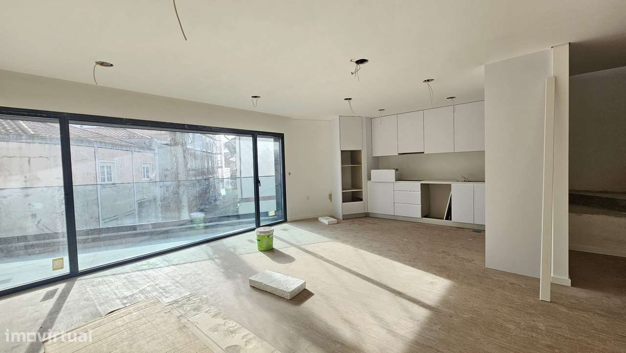 T3 Duplex | Terraço |Garagem fechada - Grande imagem: 5/15