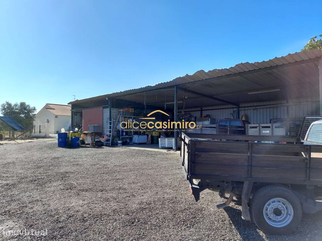 Quinta com moradia T3-6