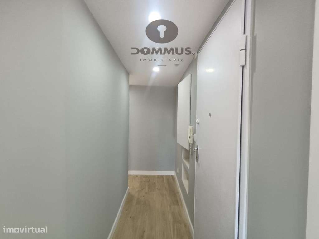 Apartamento T3 na Damaia totalmente Remodelado-7
