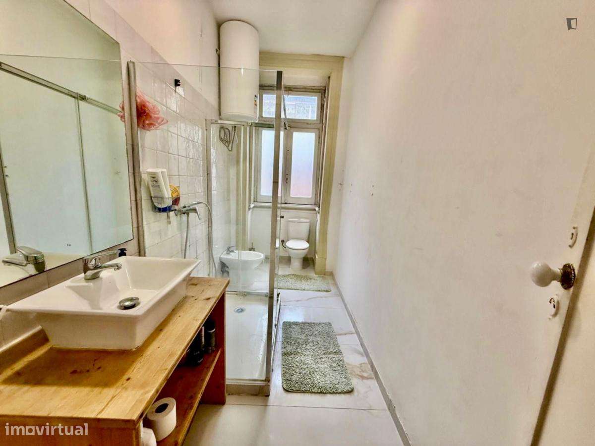 Quarto - localizado em Lisbon - Grande imagem: 5/10