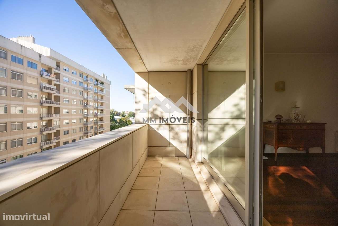 Apartamento T5+1 | Aviz | LUXO | 3 suites | 3 l. Garagem | Varandas | - Grande imagem: 4/60