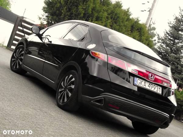 Honda Civic 1.8 Executive - 9