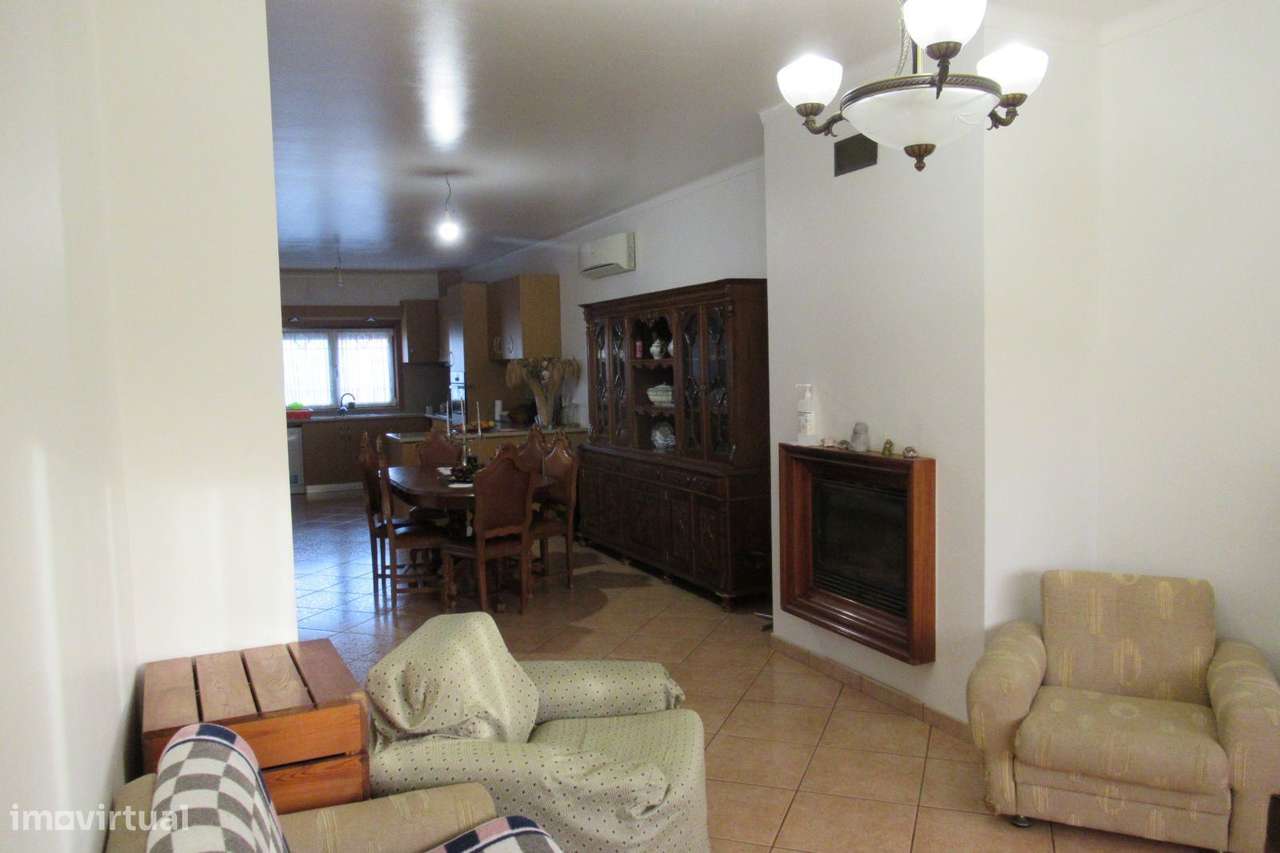 Moradia individual, para venda, Entroncamento - São João Baptista-4