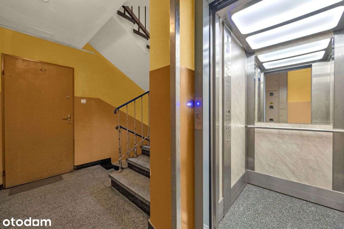 Trzypokojowe mieszkanie w Centrum-8