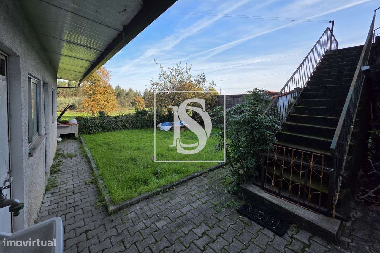 Moradia T6 no centro de Tondela-26