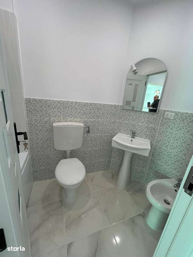 De vanzare 4 camere,2 bai,2 balcoane situat in zona Primariei-4