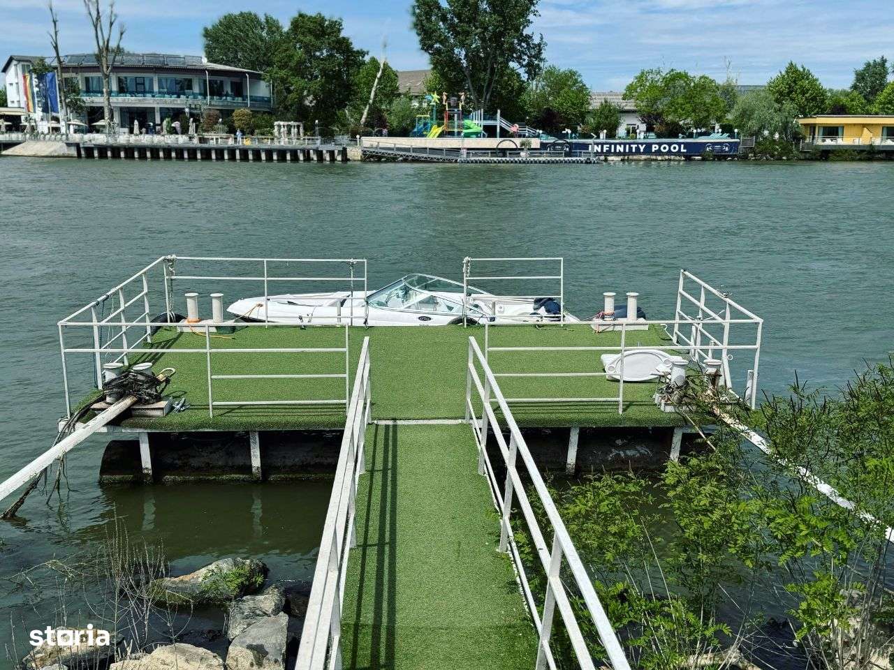 Pensiune in Delta Dunarii, afacere "la cheie" - Imagine principală: 3/15