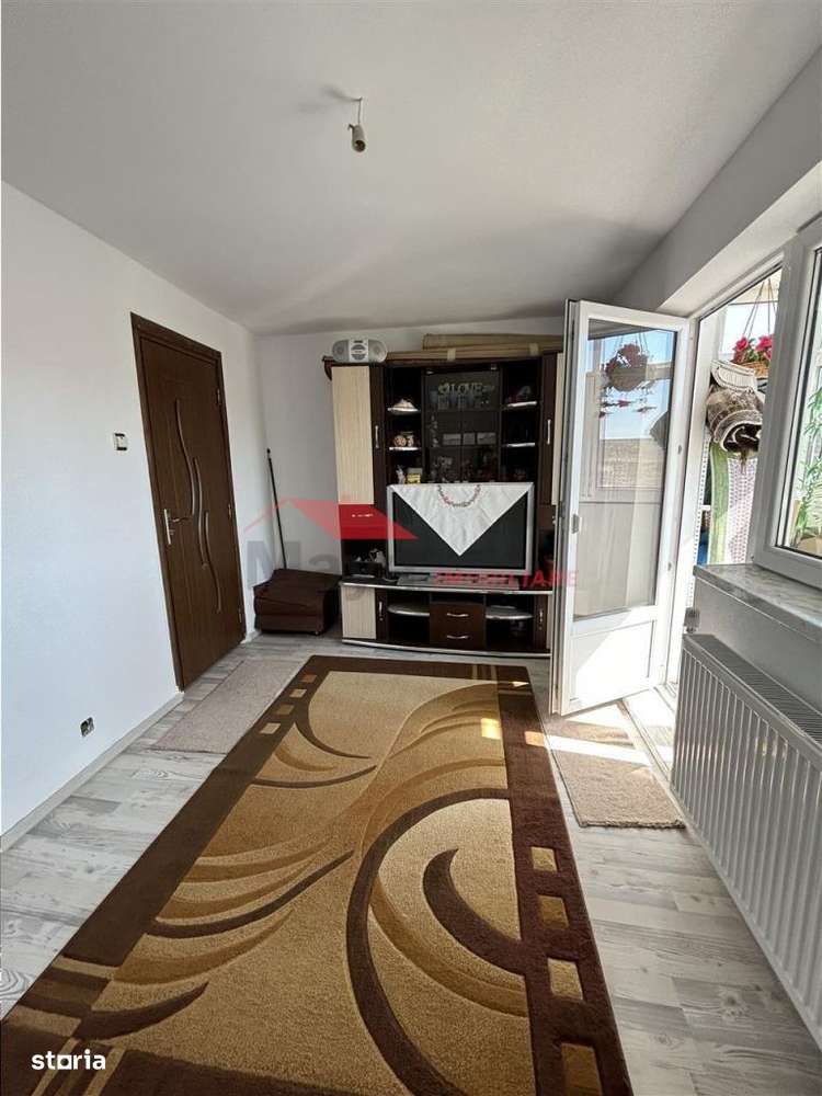 Apartament 3 camere, zona Grigore Balan-5