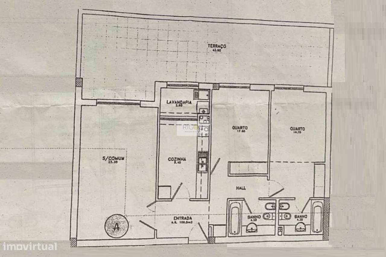 Apartamento T2 com terraço de 41m2 em Moreira da Maia-17
