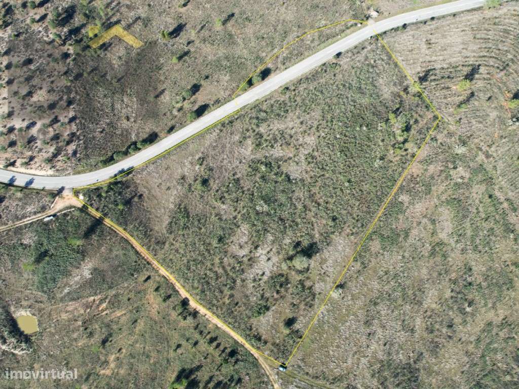 Terreno rústico com 2.1ha em Perais. - Grande imagem: 4/8