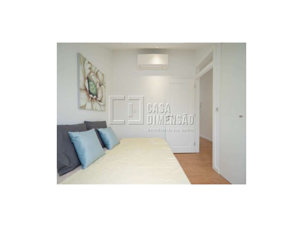 Apartamento de tipologia T2 com 51 m2 totalmente renovado, mobilado...-13