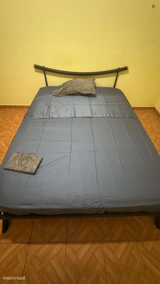 Quarto - localizado em Setubal - Grande imagem: 2/9