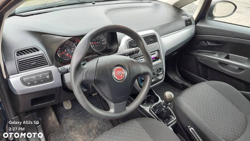 Fiat Grande Punto - 38