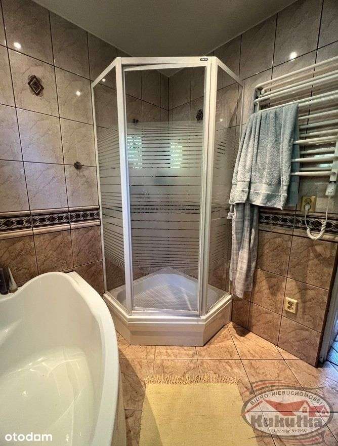 Dom Jednorodzinny W Atrakcyjnej Okolicy-17