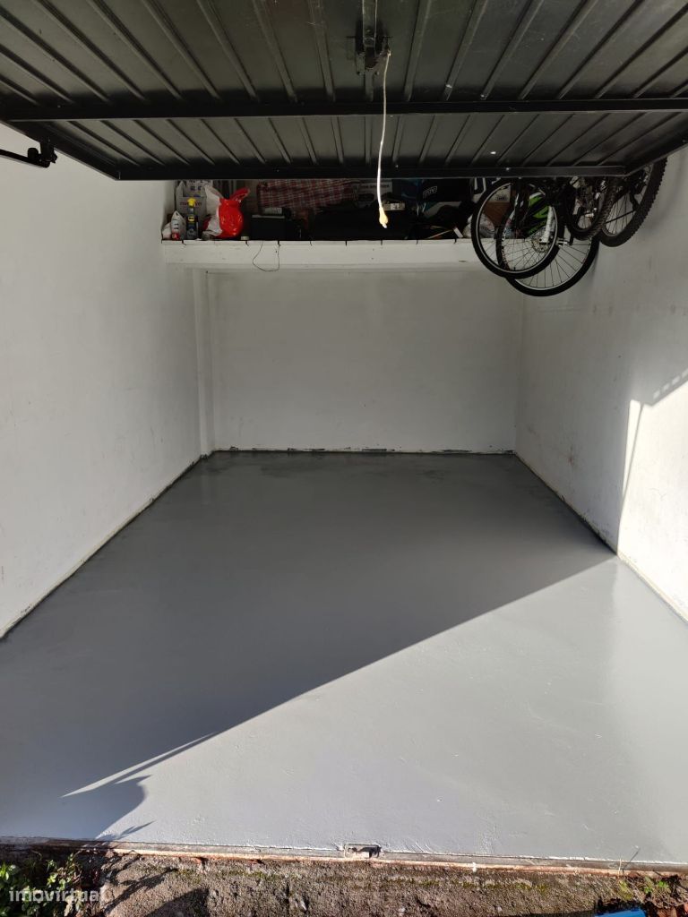 Vende-se garagem em Coimbra