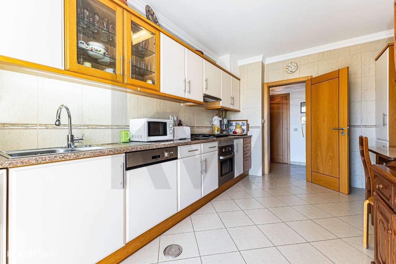 Apartamento T2 com vista-mar em Armação de Pêra. Com excelentes áreas - Grande imagem: 5/24