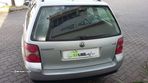 Farolim Stop Tampa Mala Centro Volkswagen Passat Variant (3B6) - 3