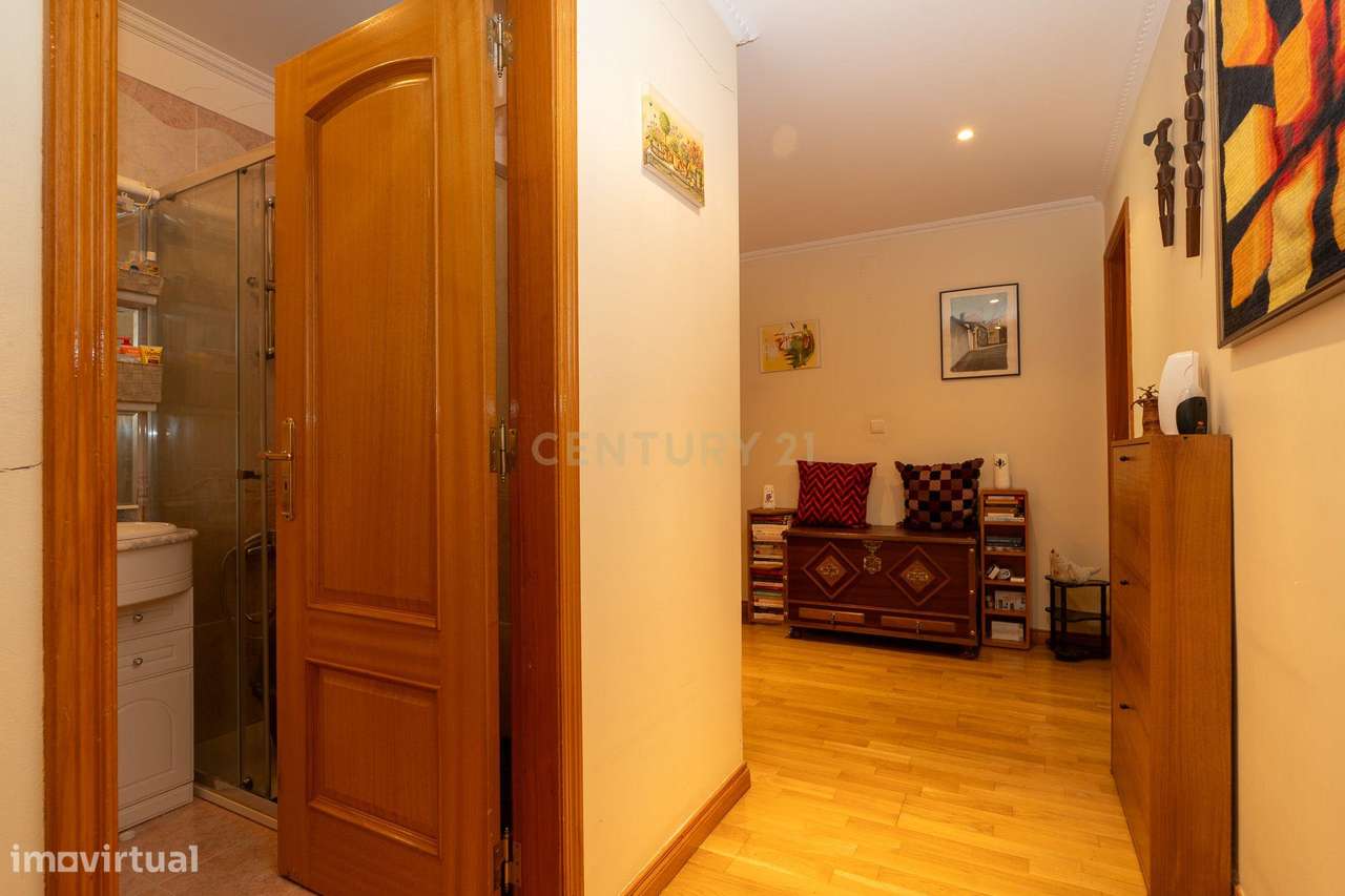 Fantástico T3, Na rua Abel Manta  em Odivelas-8