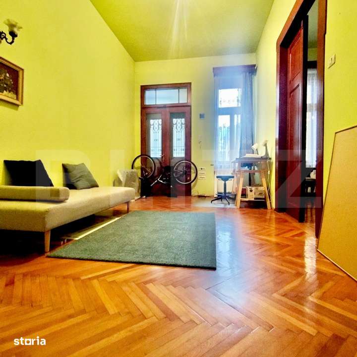Cladire istorica, 4 camere-balcon si view spectaculos- Piata Romanilor - Imagine principală: 4/14