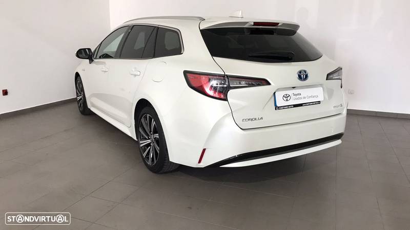 Toyota Corolla Touring Sports 1.8 Hybrid Comfort+P.Sport - 2