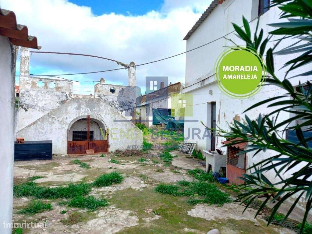 Moradia T2+T3 com antiga Taberna e Grande Quintal | Amareleja - Grande imagem: 1/48